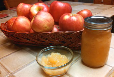 Honey Crisp Applesauce Plain and Cinnamon